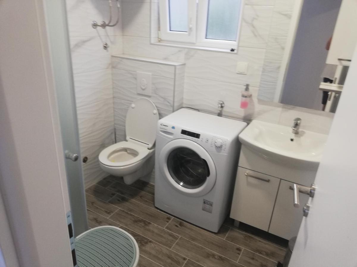 Apartments Villa Ravlic Макарска Екстериор снимка