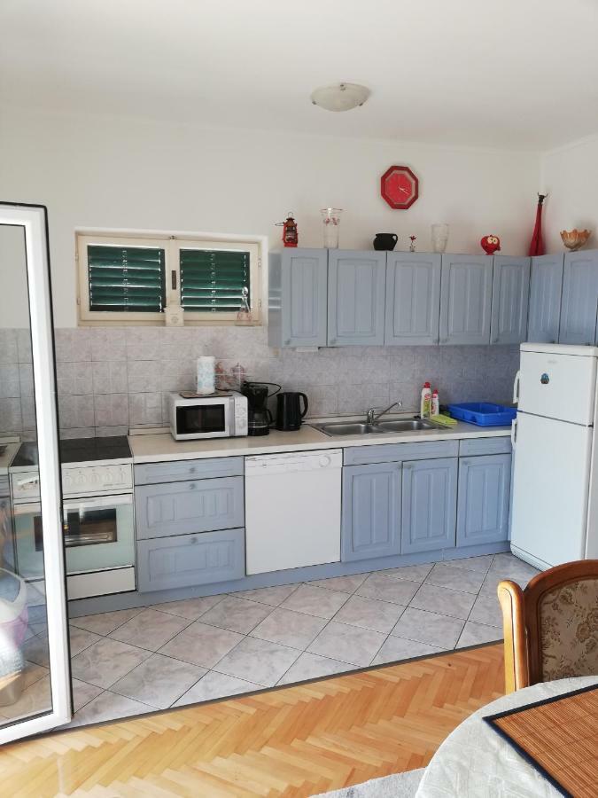 Apartments Villa Ravlic Макарска Екстериор снимка