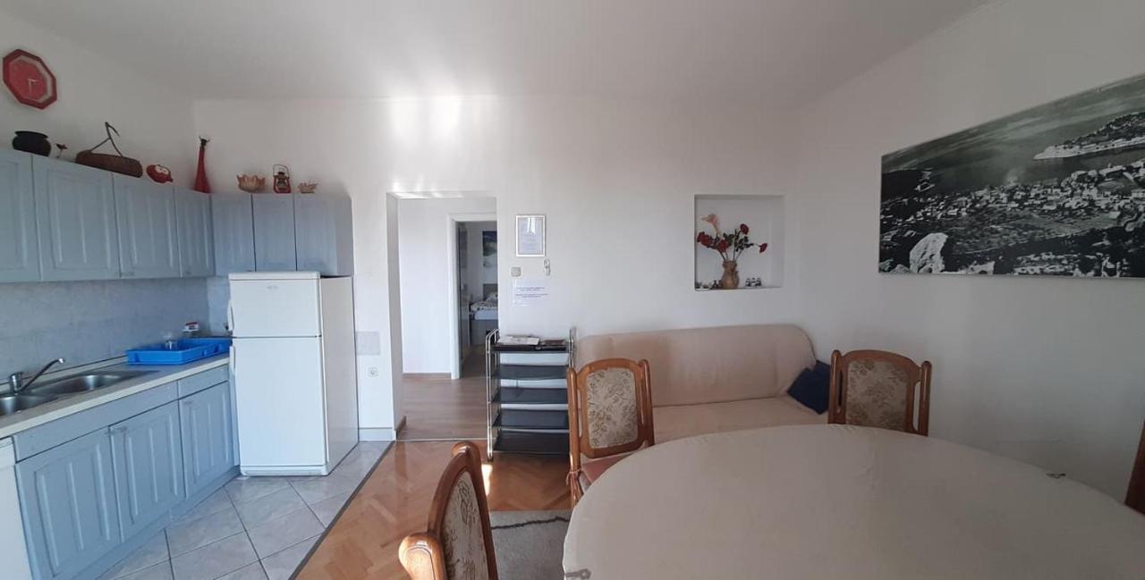 Apartments Villa Ravlic Макарска Екстериор снимка