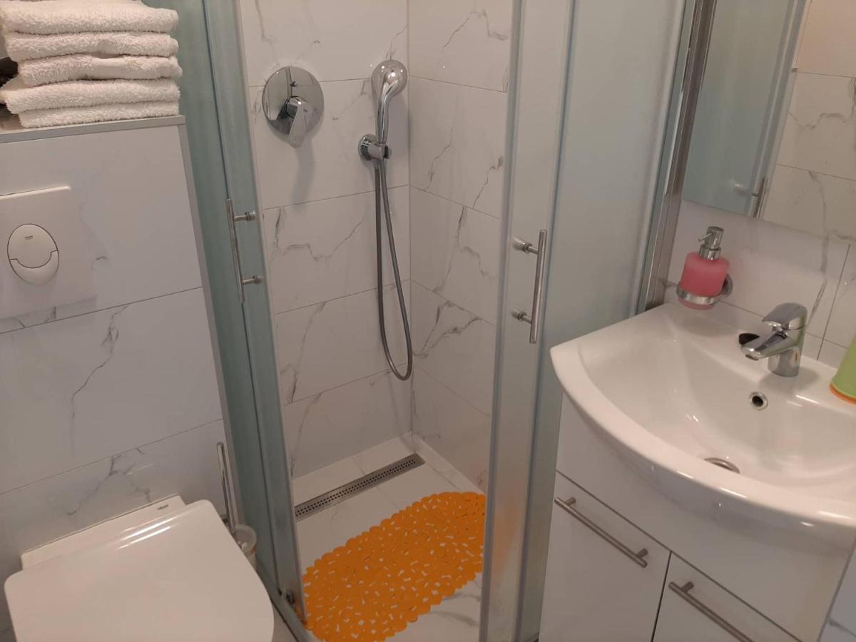 Apartments Villa Ravlic Макарска Екстериор снимка